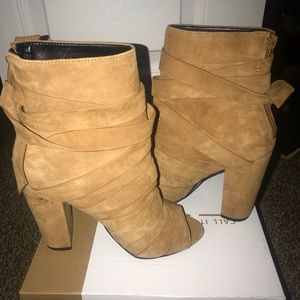 Chunky booties